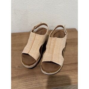 Corky's Carley Wedge Size 8 Rafia